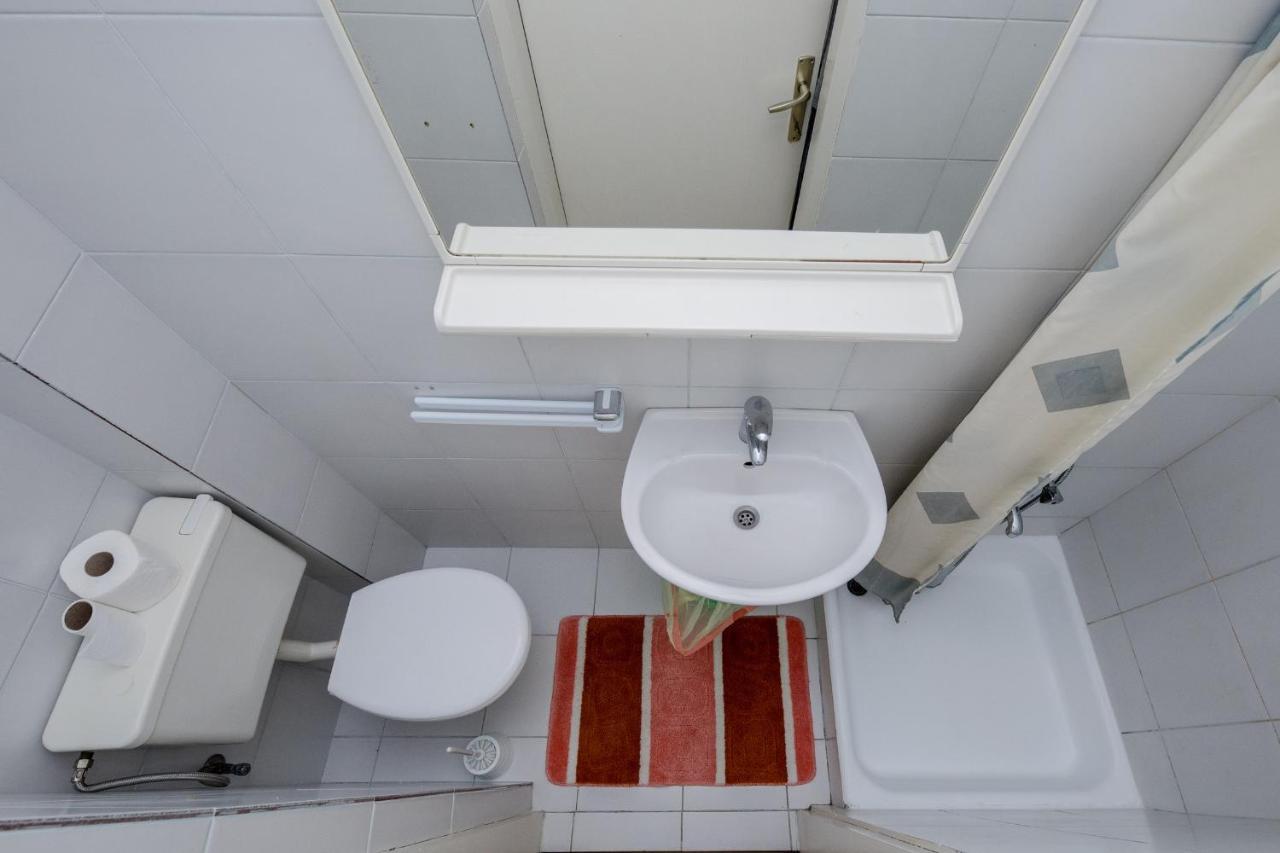 Apartments Mladenka In Banjol المظهر الخارجي الصورة