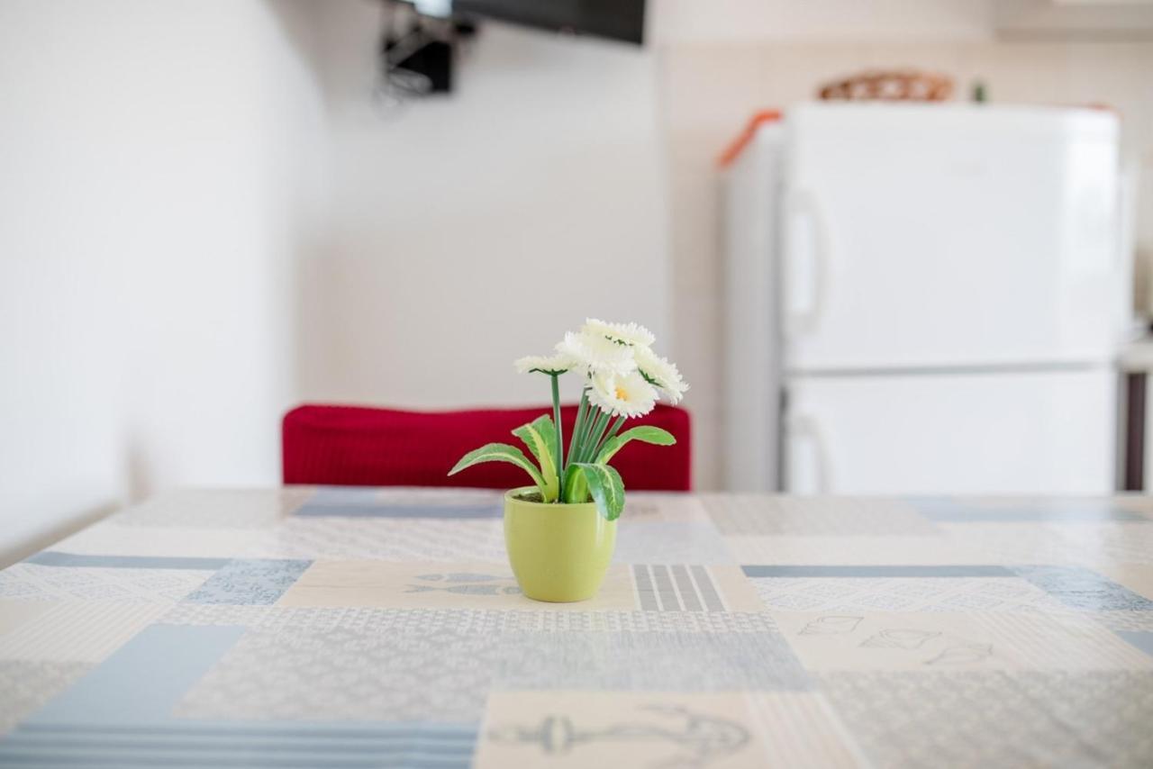 Apartments Mladenka In Banjol المظهر الخارجي الصورة